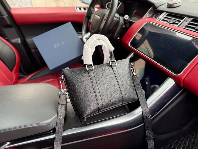 高端货‼️ 新款 “ DIOR ”迪奥单肩包 💼 dior迪奥手提斜挎包邮差包 DIOR迪