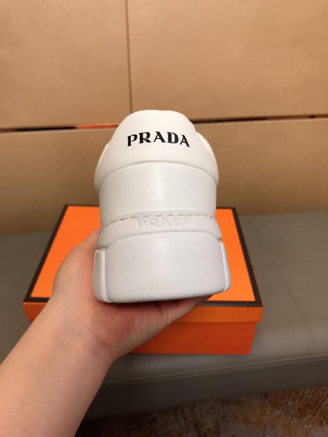 普拉达【Prada】最新款休闲时尚男鞋爆款版型简洁大气