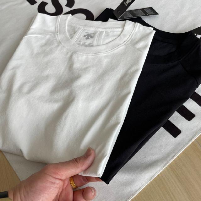 DESCENTE /迪桑特男士运动梭织短