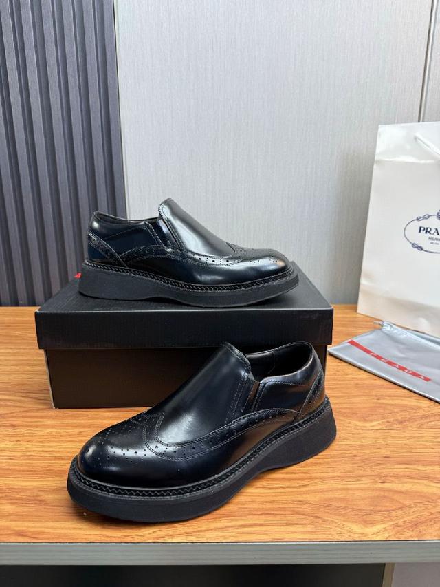 Prad*普拉达.男士爆款时尚皮鞋👞