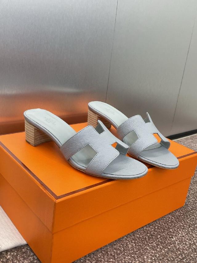 春夏经典款 Oran 拼色工字拖女鞋  H家粗跟圆头露趾果冻