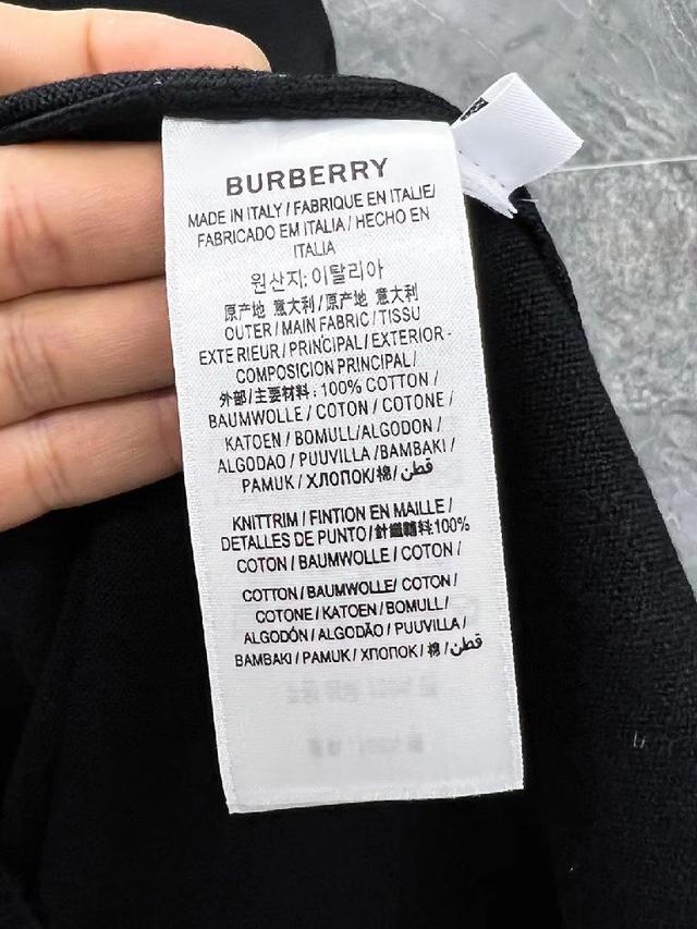 各大柜台同步推出有售款 每年必出的的一款 商品看似简单 工艺
