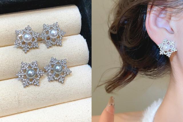 [韓國飾品連線] 正韓S925純銀 精緻輕奢鋯石雪花鏤空珍珠耳環 📍韓國連線預購收單日：4/19
