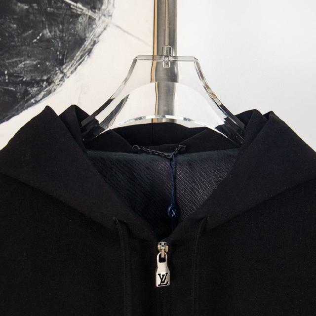 手缝标识 科技棉羊毛拉链外套