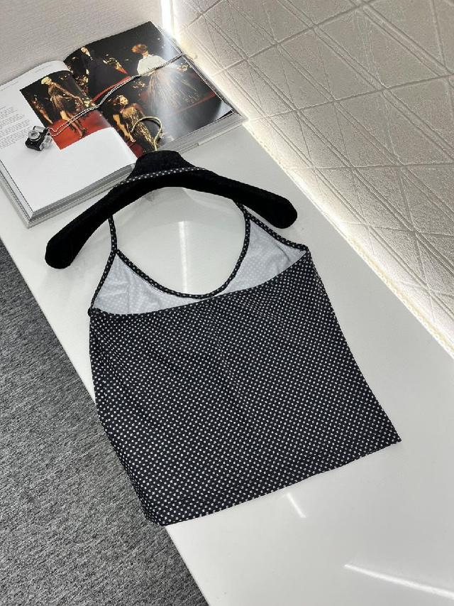 ♥Chane*♥ 2024新品上架     荷叶领挂脖吊带