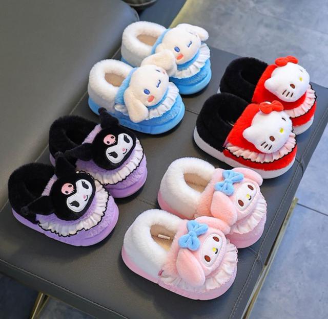 冬季可愛三麗鷗兒童全包跟保暖居家拖鞋(預購)