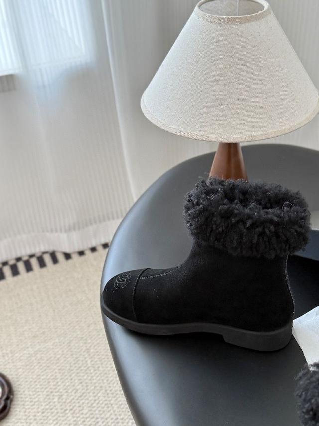 Chanel 25K秋冬新款雪地靴