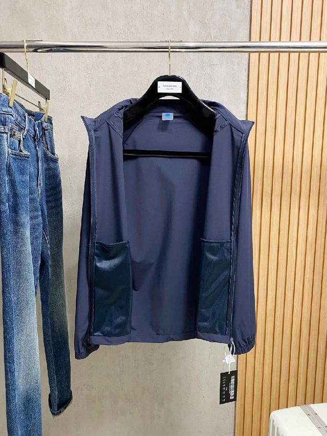 迪桑特 2025春夏新款男士防晒服轻薄外套，​独特订制防晒四面弹面料