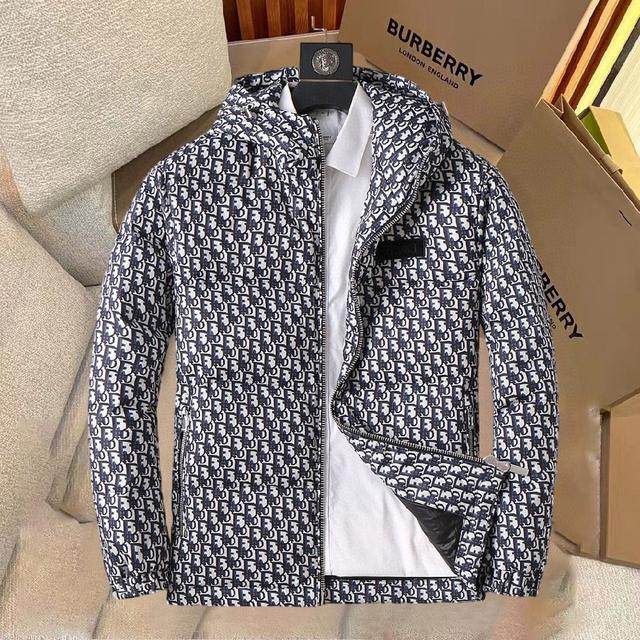 Moncler蒙口💥独家专供秋冬新款连帽羽绒服。贸易公司渠道稀出