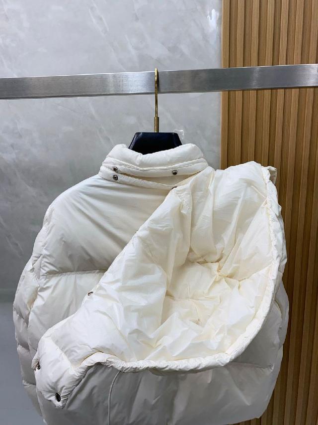 新款连帽羽绒服 原版1:1订制五金配件全进口原版定制