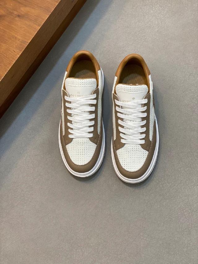 顶级代购🇮🇹 路 炸街男神爆款运动板鞋专柜同步