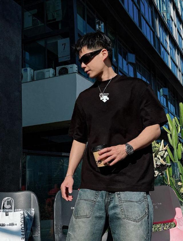 迪桑特高品质专业夕外UP950+防紫外线速干高弹冰丝轻