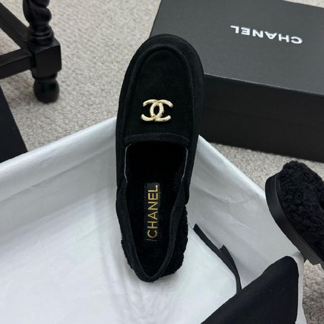 ChaneL 25K泰迪毛毛乐福鞋 设计简约高级，超级百搭款！
