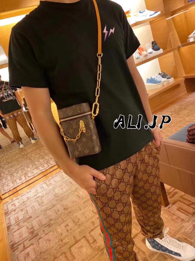 LV新款古铜手机包