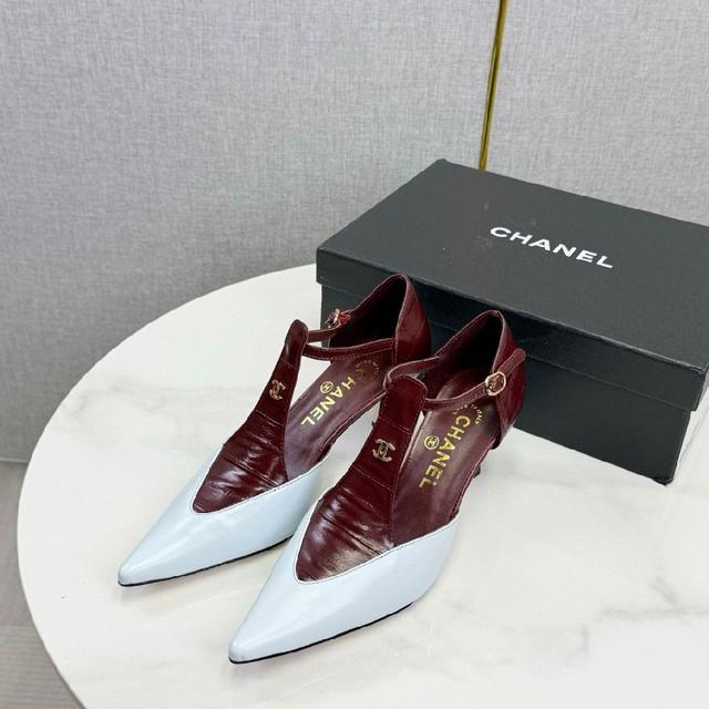 原版订制进口羊皮 质感好，皮质细腻  ❷开模logo五金扣