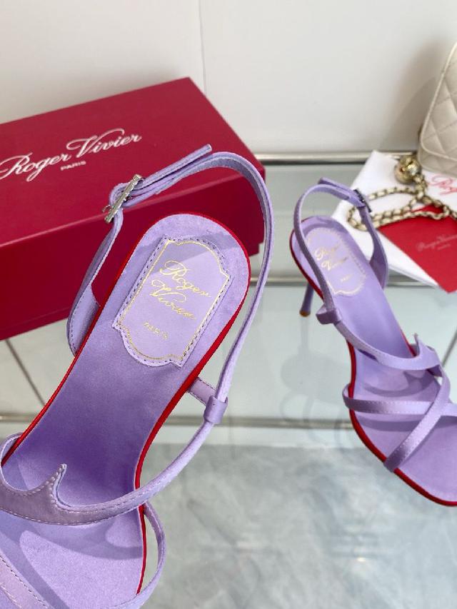 Roger Vivi   SS26早春新款凉鞋