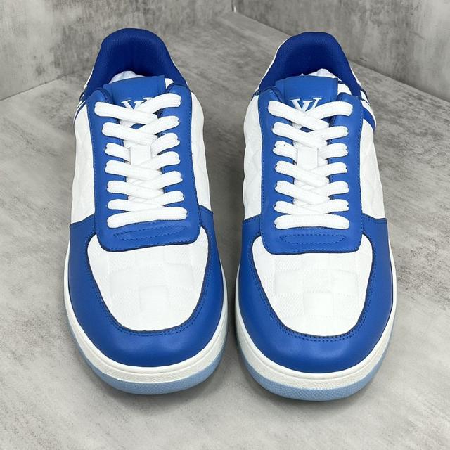 Louis Vuitton 23ss Rivoli 运动鞋为柔软牛皮革压印经典