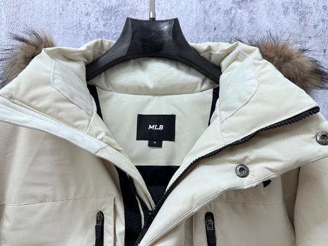 PRA25S新款男士休闲短款连帽羽绒服……码数M-3XL
