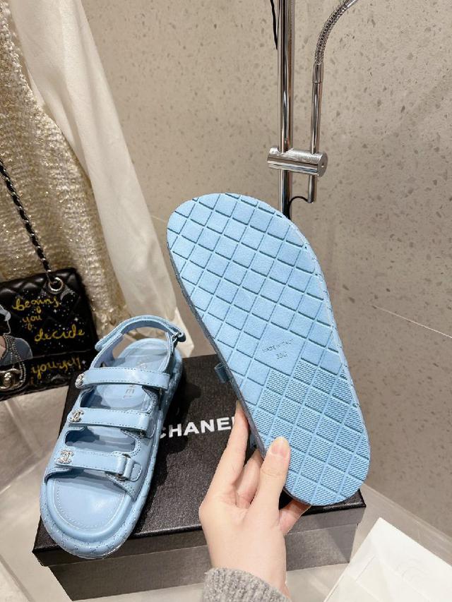 CHANEL·香奈儿 2025早春新款 小香菱格双钻扣魔术贴三带沙滩拖鞋凉鞋凉拖